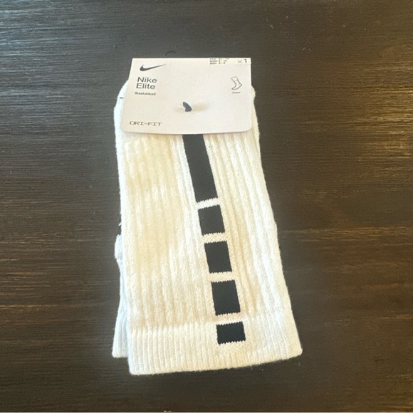 Nike Elite Crew Basketball Socks DRI-FIT Medium 6-8 White SX7622-100 New W Tags - Picture 1 of 4